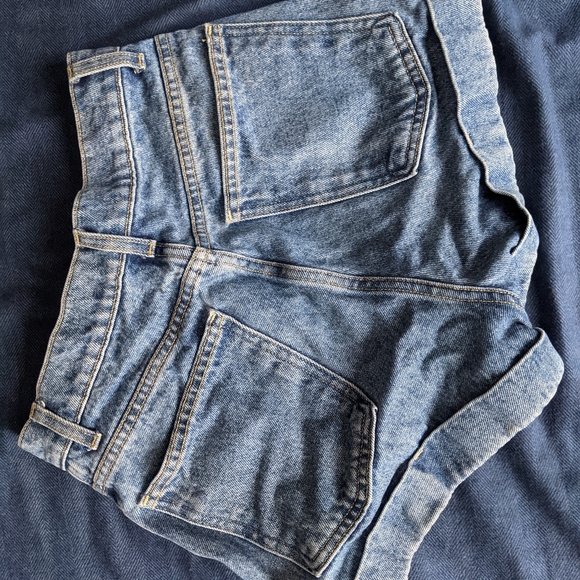 American Apparel denim shorts - Picture 2 of 2